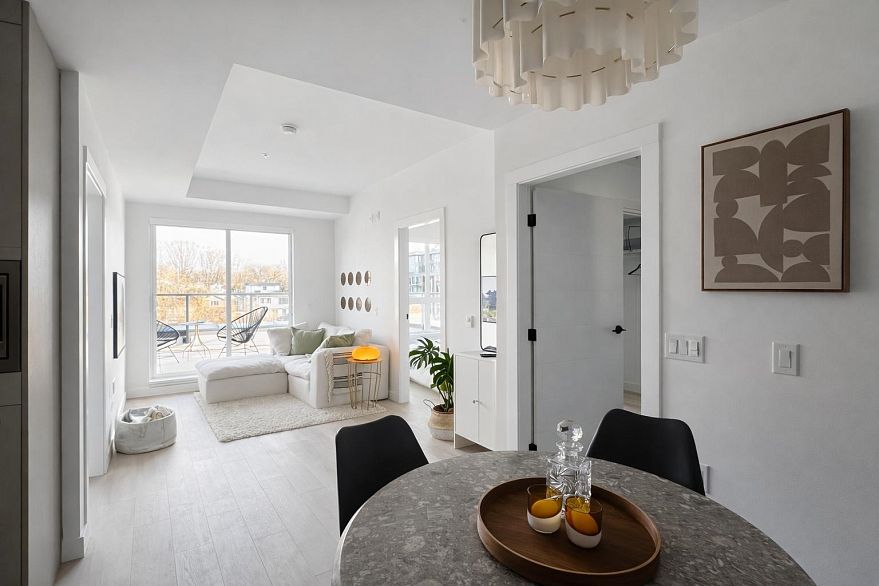 407 2268 E Broadway Avenue