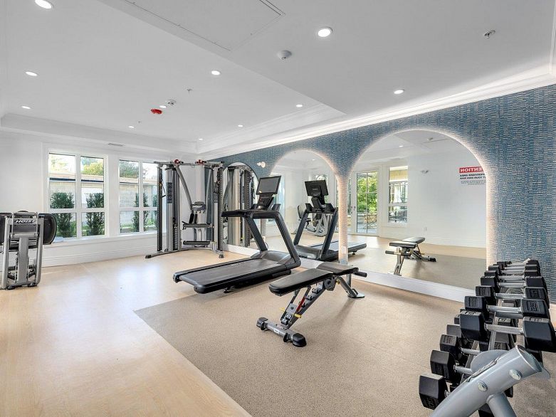 309 2096 W 47th Avenue