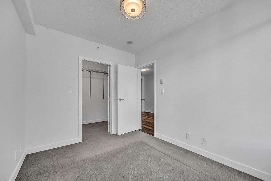 509 251 E 7th Avenue