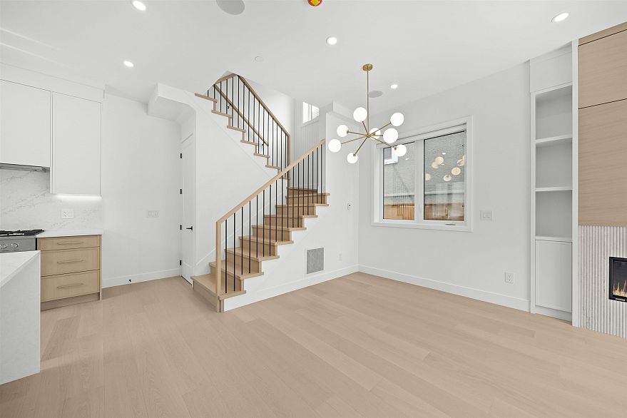 1 6461 E Prince Edward Street