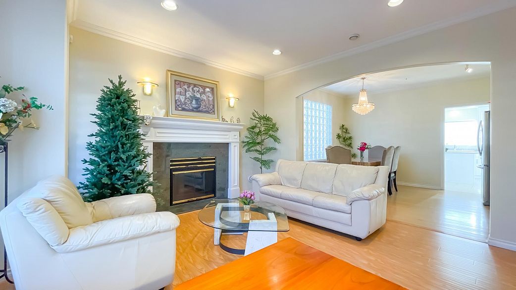 2056 Scarboro Avenue