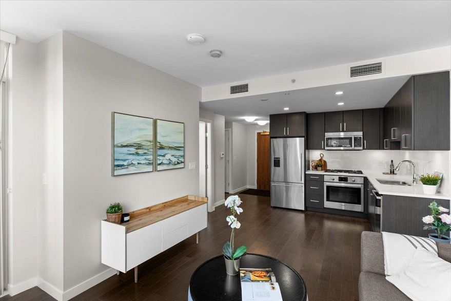 805 1708 Ontario Street