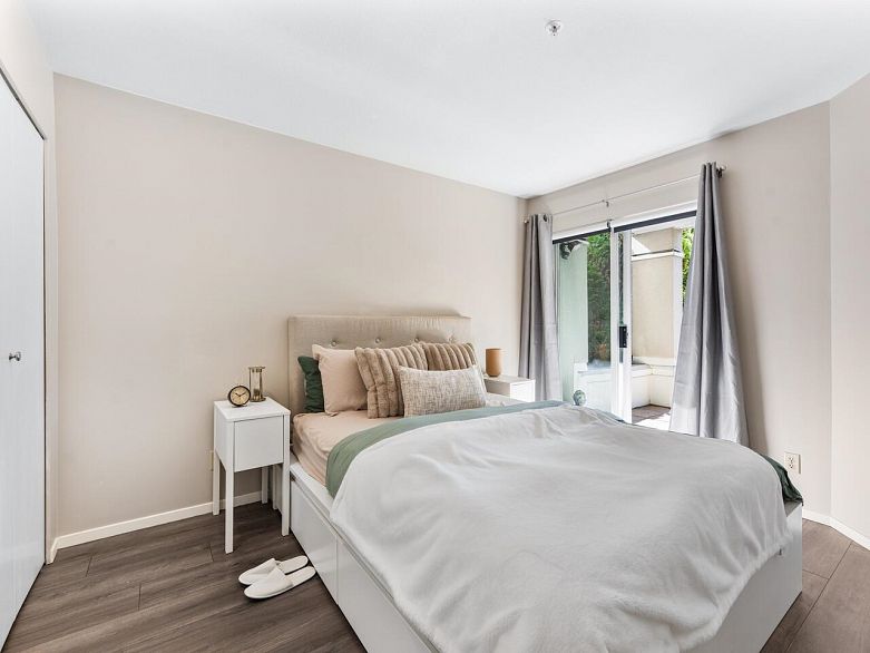 102 2195 W 5th Avenue