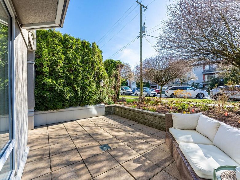 102 2195 W 5th Avenue