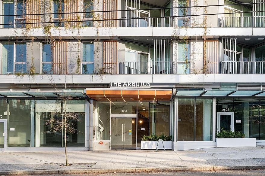 307 2888 Arbutus Street