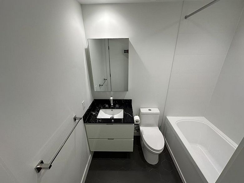 406 6733 Cambie Street