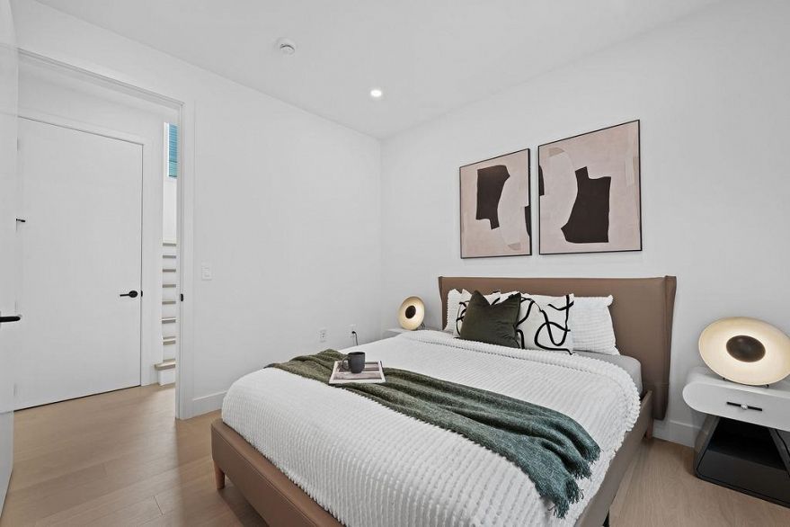 1 3880 W 23rd Avenue