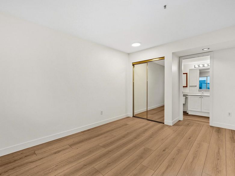 401 1723 Frances Street