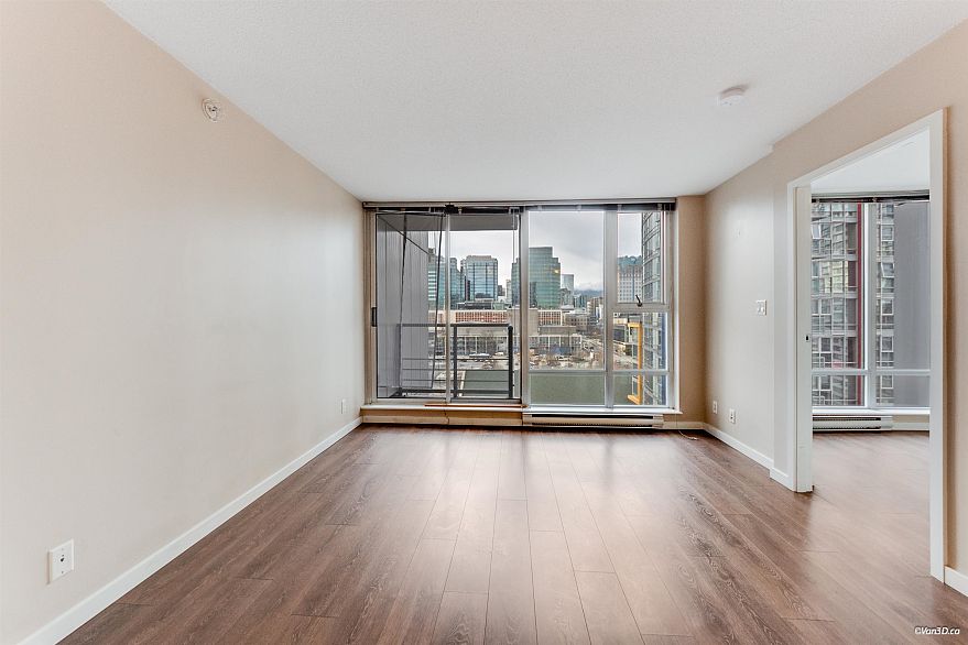 1209 131 Regiment Square