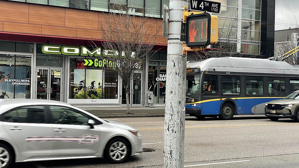 323 1777 W 7th Avenue