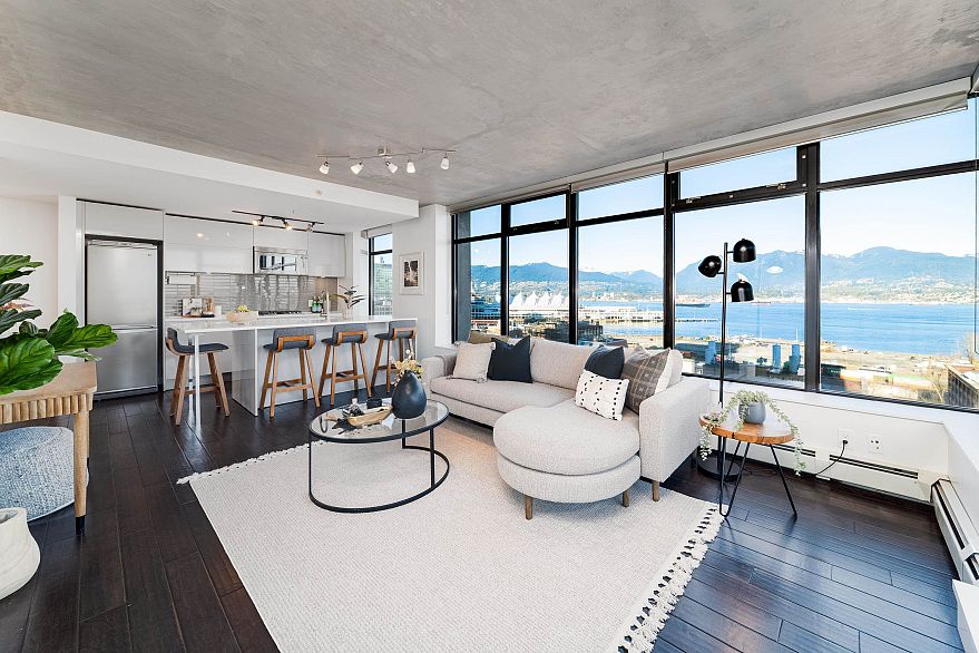 1201 108 W Cordova Street