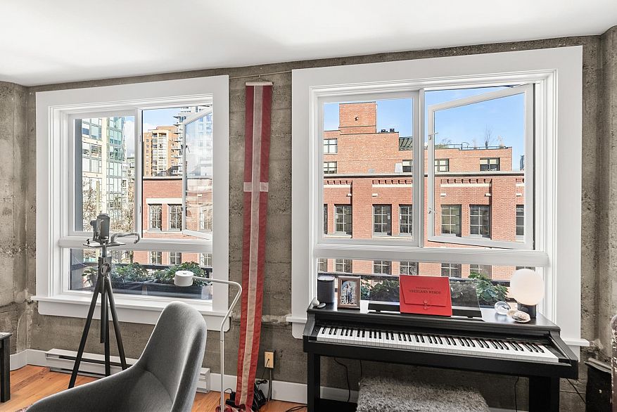 407 1216 Homer Street