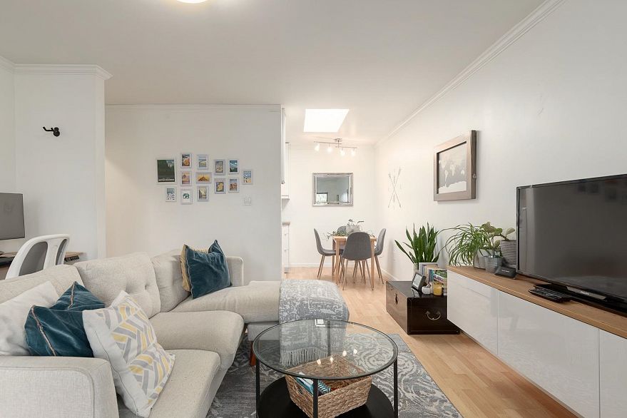 309 2150 Brunswick Street