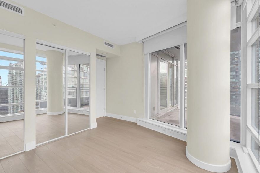 2305 1205 W Hastings Street