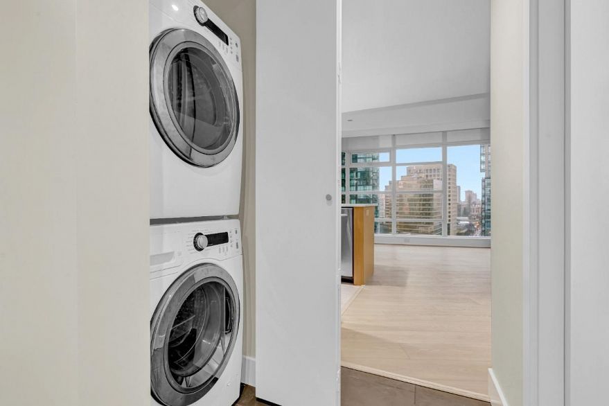 2305 1205 W Hastings Street