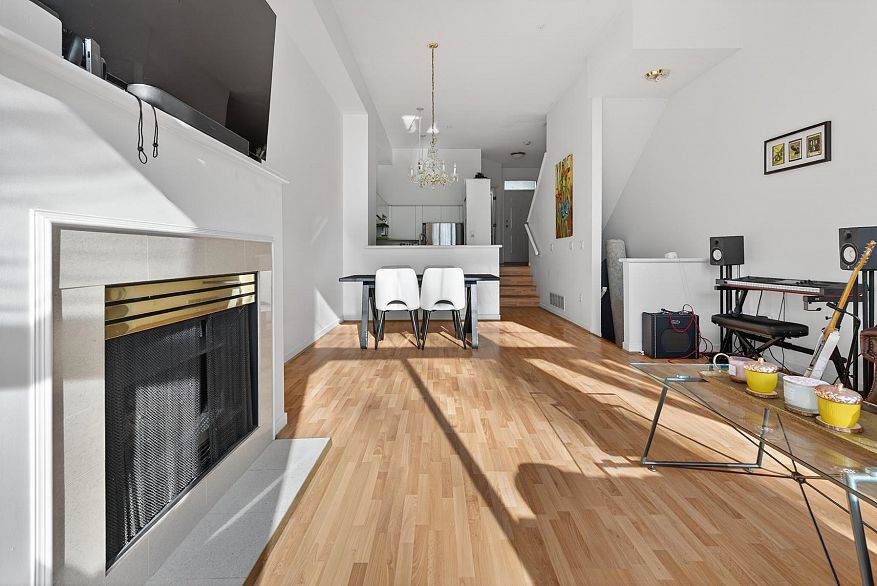 3 3580 Rainier Place