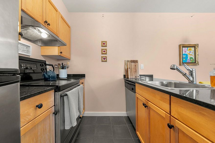 305 33 N Templeton Drive