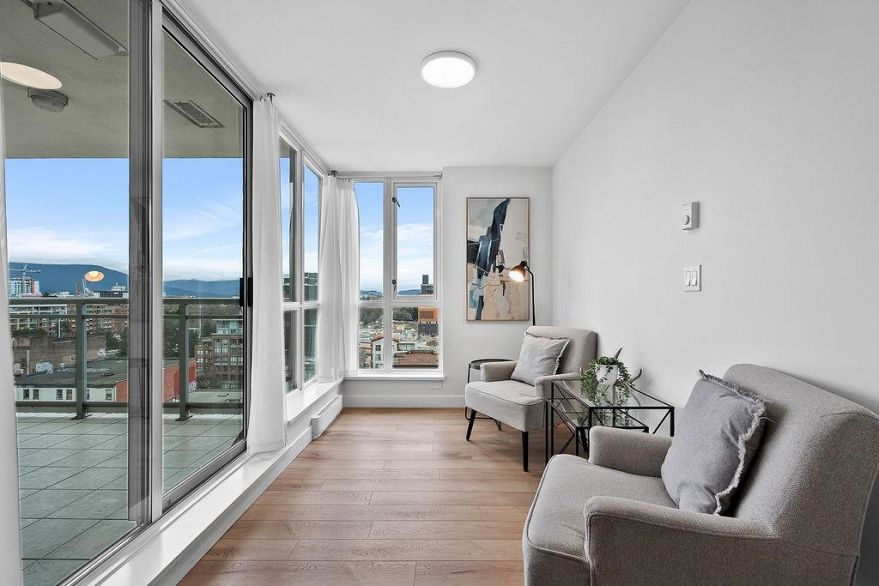 1302 120 Milross Avenue