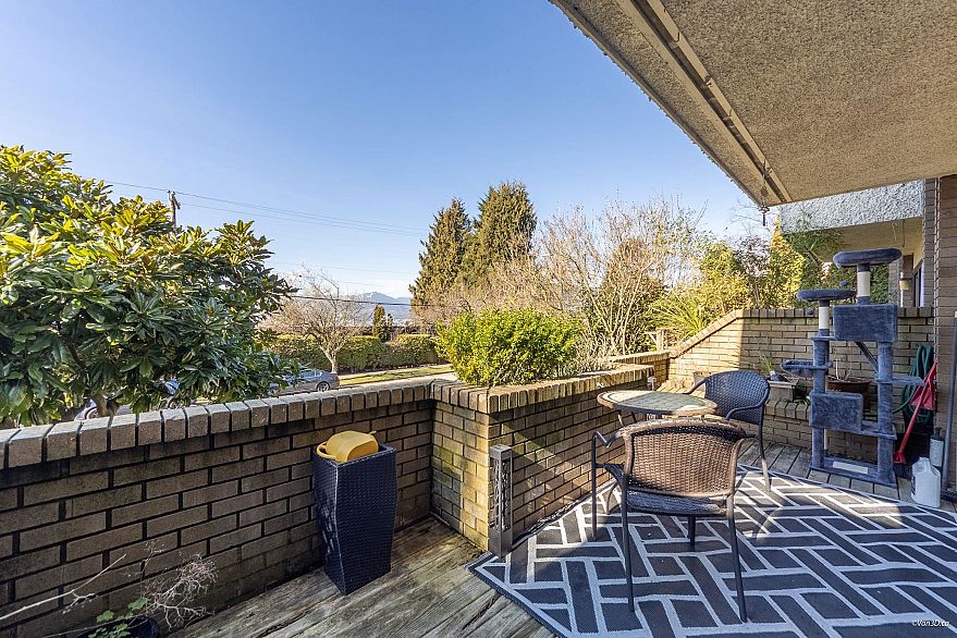 101 2240 Wall Street