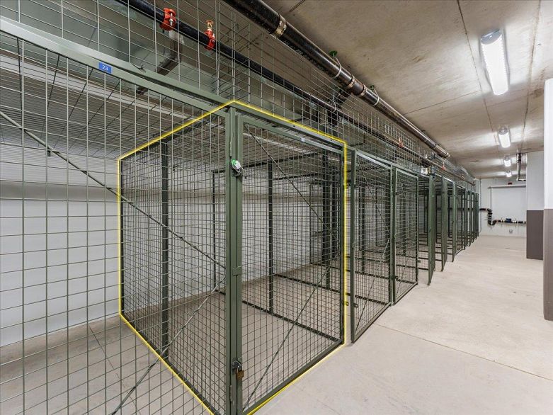 513 2471 St George Street