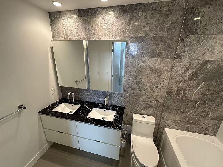 406 6733 Cambie Street