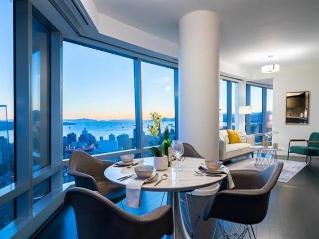 3502 1151 W Georgia Street