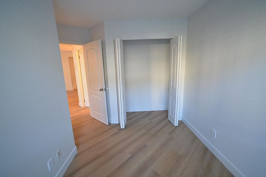 106 3455 Ascot Place