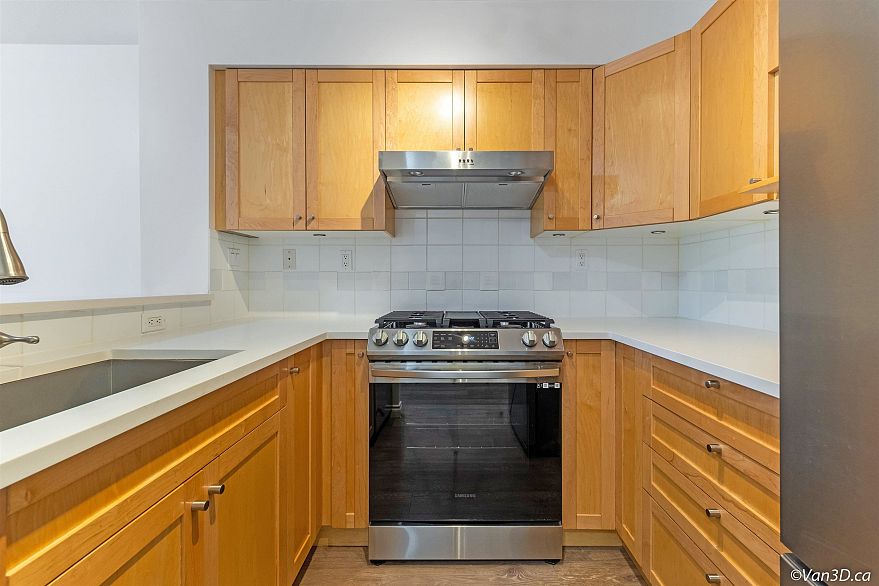 408 5723 Collingwood Street