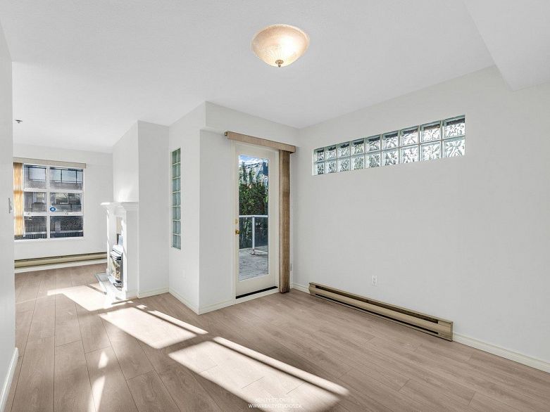 202 966 W 14th Avenue