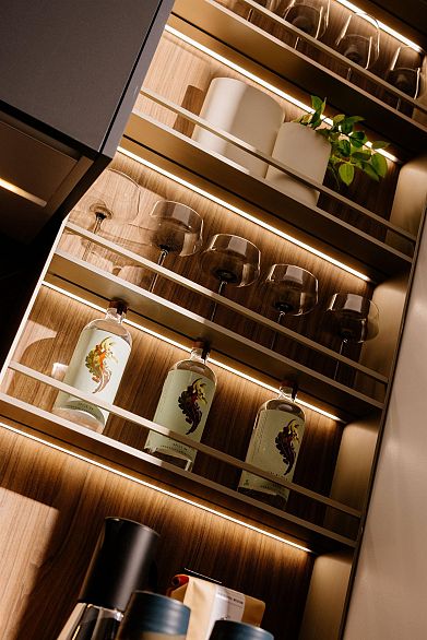 405 480 W 16th Avenue