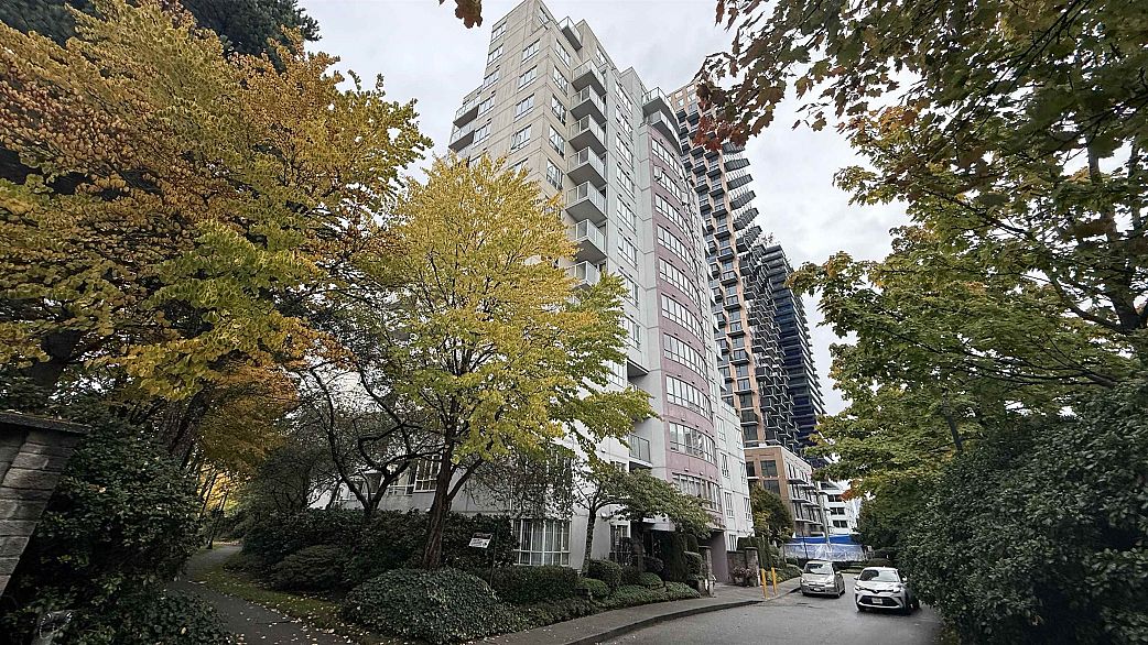 106 3455 Ascot Place