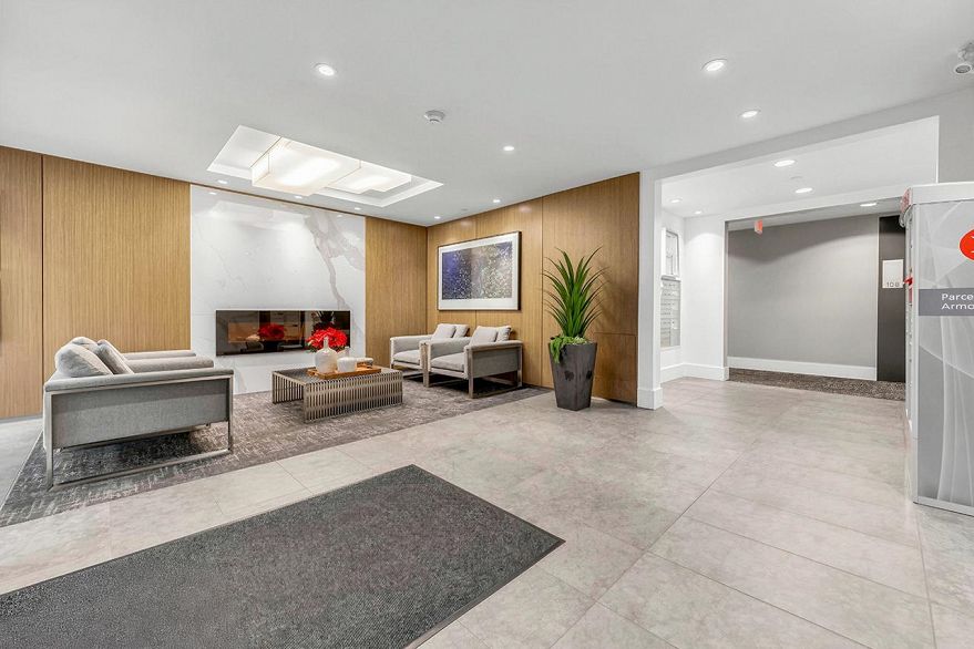 501 6633 Cambie Street