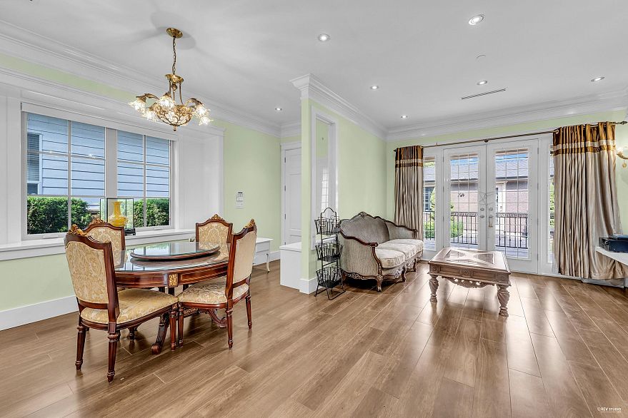 7283 Wiltshire Street