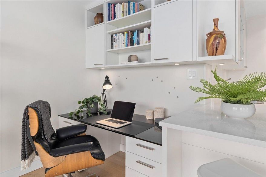 1101 5615 Hampton Place