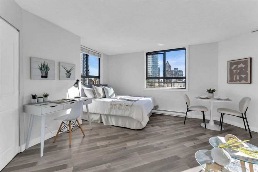 1006 789 Drake Street