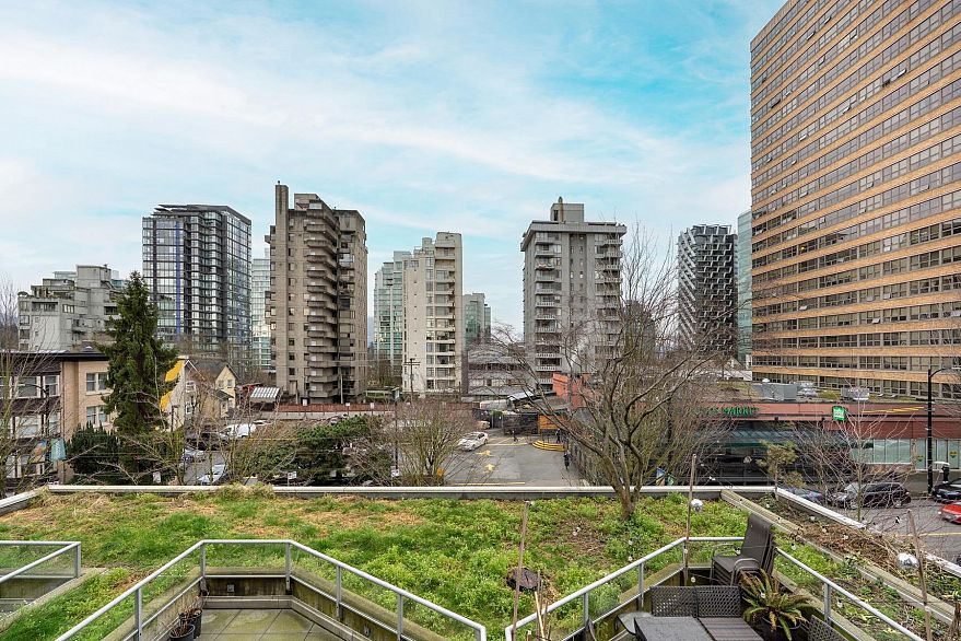 308 1688 Robson Street