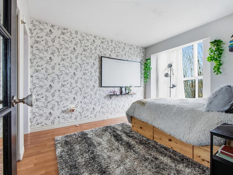 404 1688 E 8th Avenue