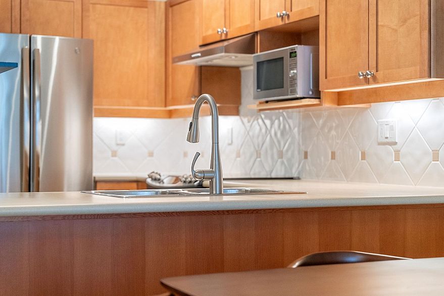 405 5605 Hampton Place