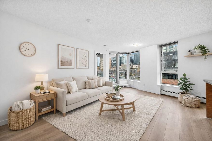 1102 188 Keefer Place