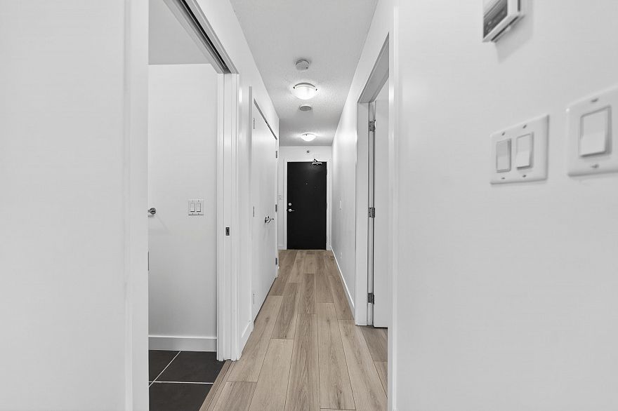 1102 188 Keefer Place