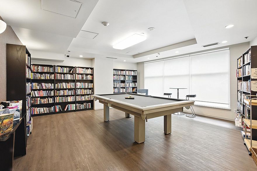 B1002 1331 Homer Street