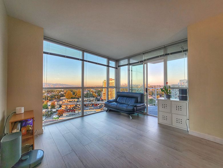 1307 4028 Knight Street