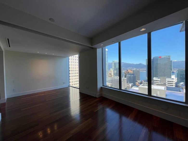 23** 667 HOWE STREET, Vancouver BC V6C 2E5