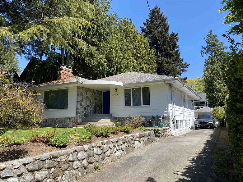 5876 Highbury Street