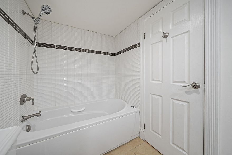 205 1600 Howe Street