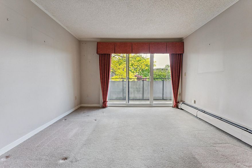 310 2416 W 3rd Avenue