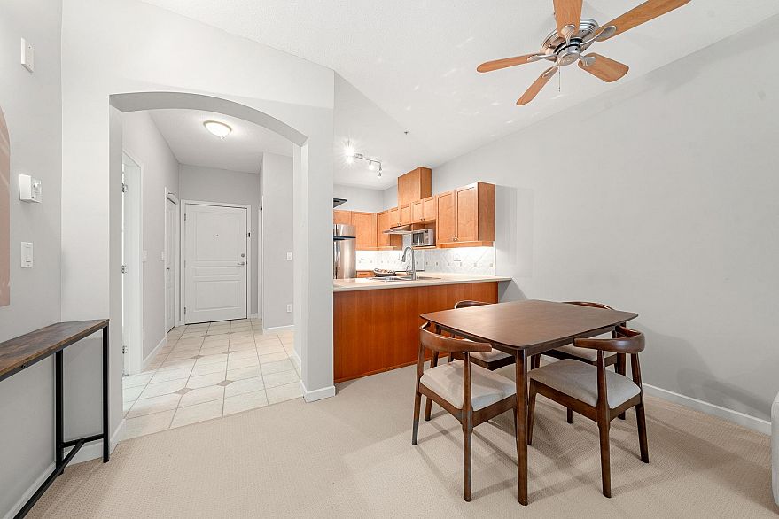 405 5605 Hampton Place