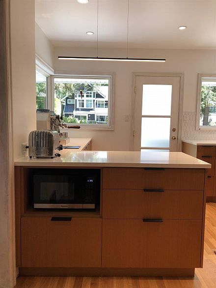 5876 Highbury Street