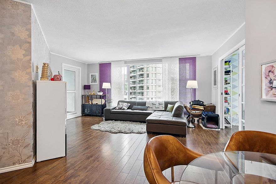 B1002 1331 Homer Street