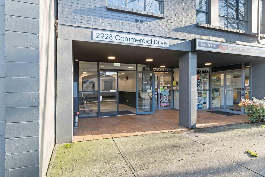 303 2928 Commercial Drive